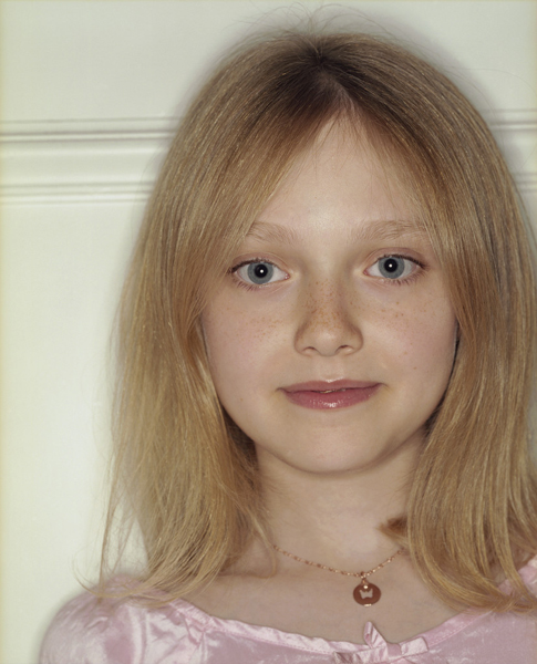 lovely-dakota-indira-cesarine-2005-15.jpg