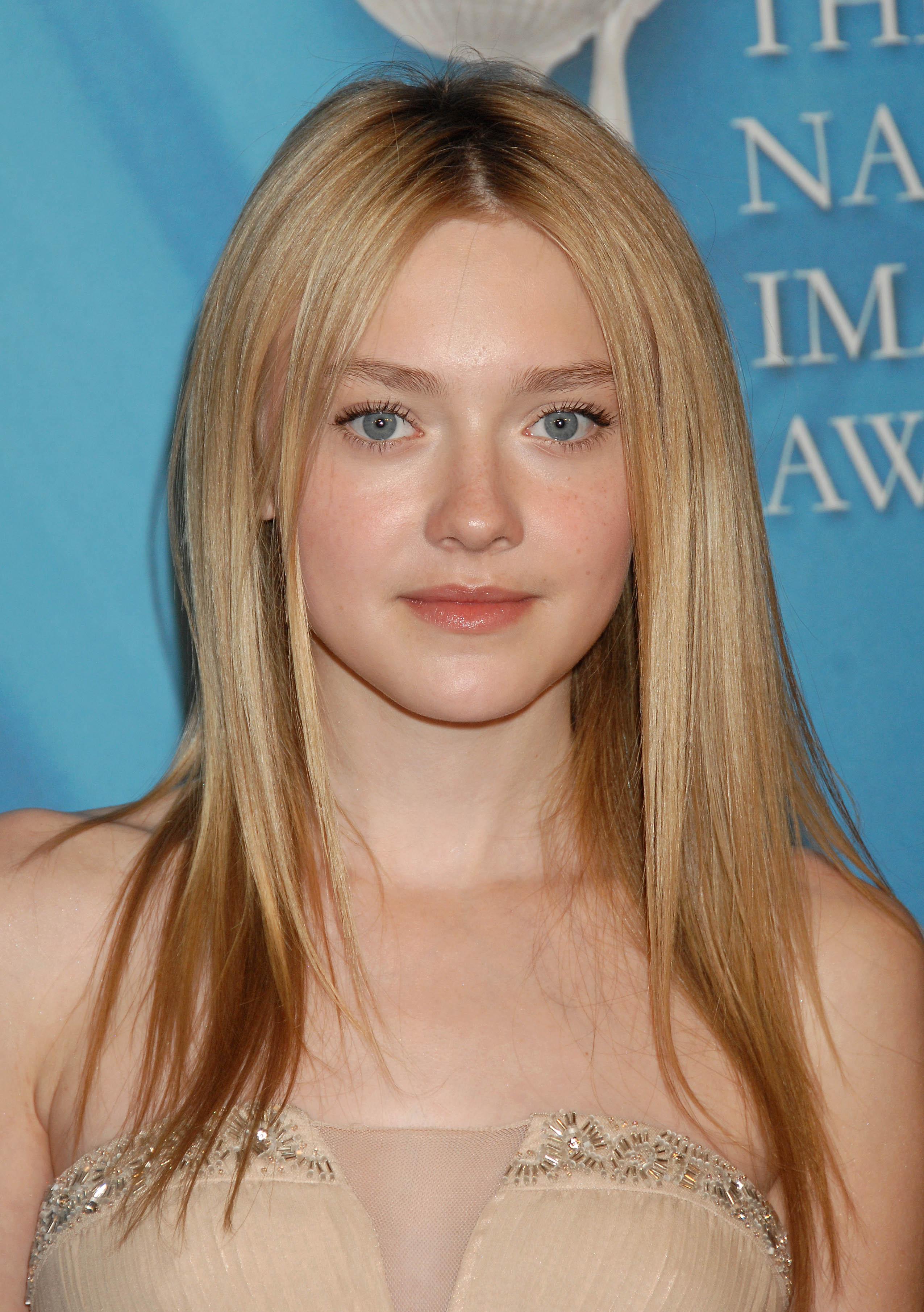 Dakota40NAACPAwards029.jpg