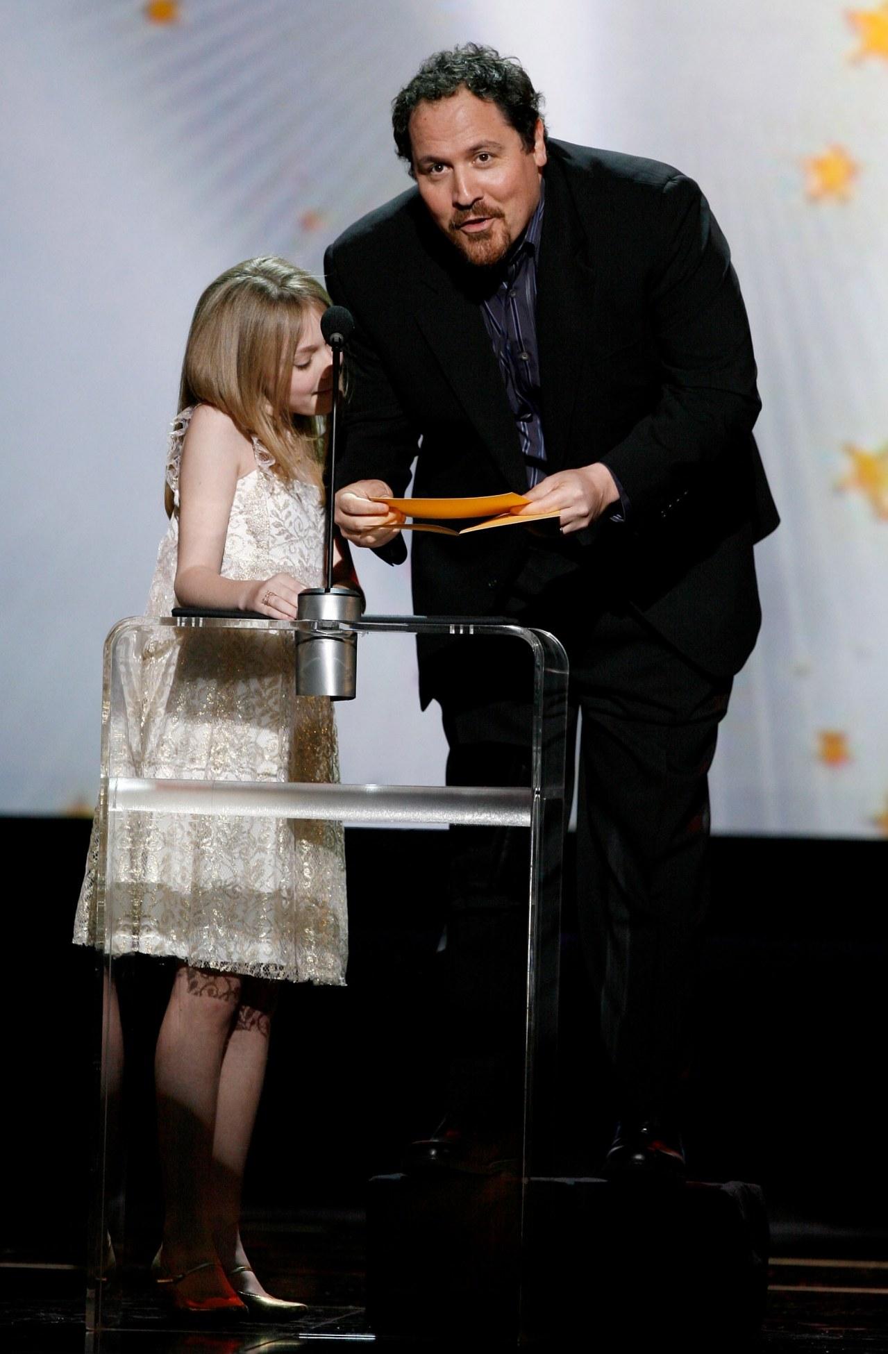 Dakota_HQCriticsChoiceAwards004.jpg
