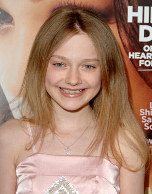 DakotaYoungHollywoodAwards073.jpg