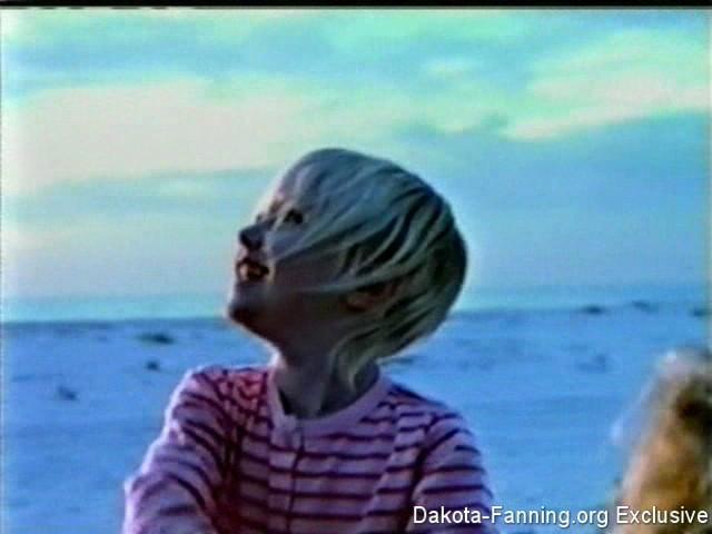 lovely-dakota-ad-2000-tide-53.jpg
