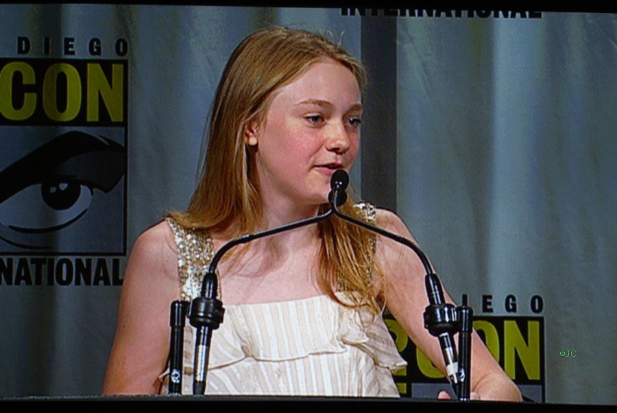 DakotaComicCon005.jpg