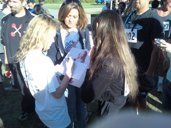 Dakota5KWalkBenefitting006.jpg