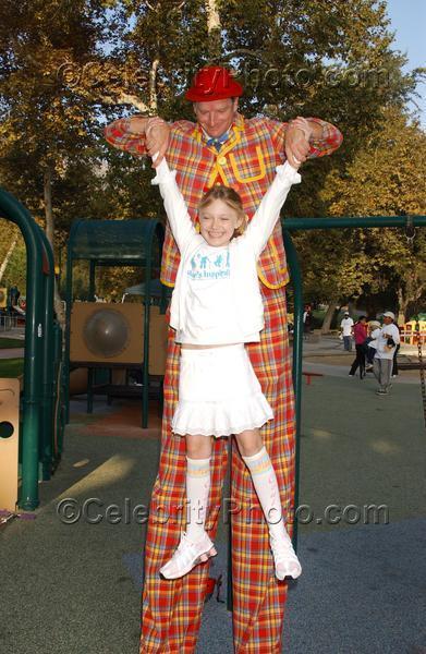 DakotaWalkFun051.jpg