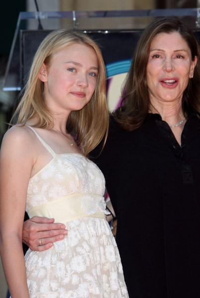 DakotaTheHollywoodWalkOfFame2008026.jpg