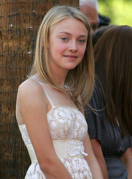 DakotaTheHollywoodWalkOfFame2008031.jpg