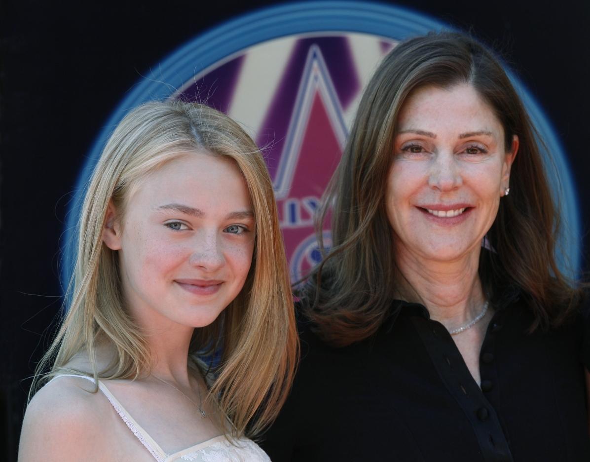DakotaTheHollywoodWalkOfFame2008046.jpg