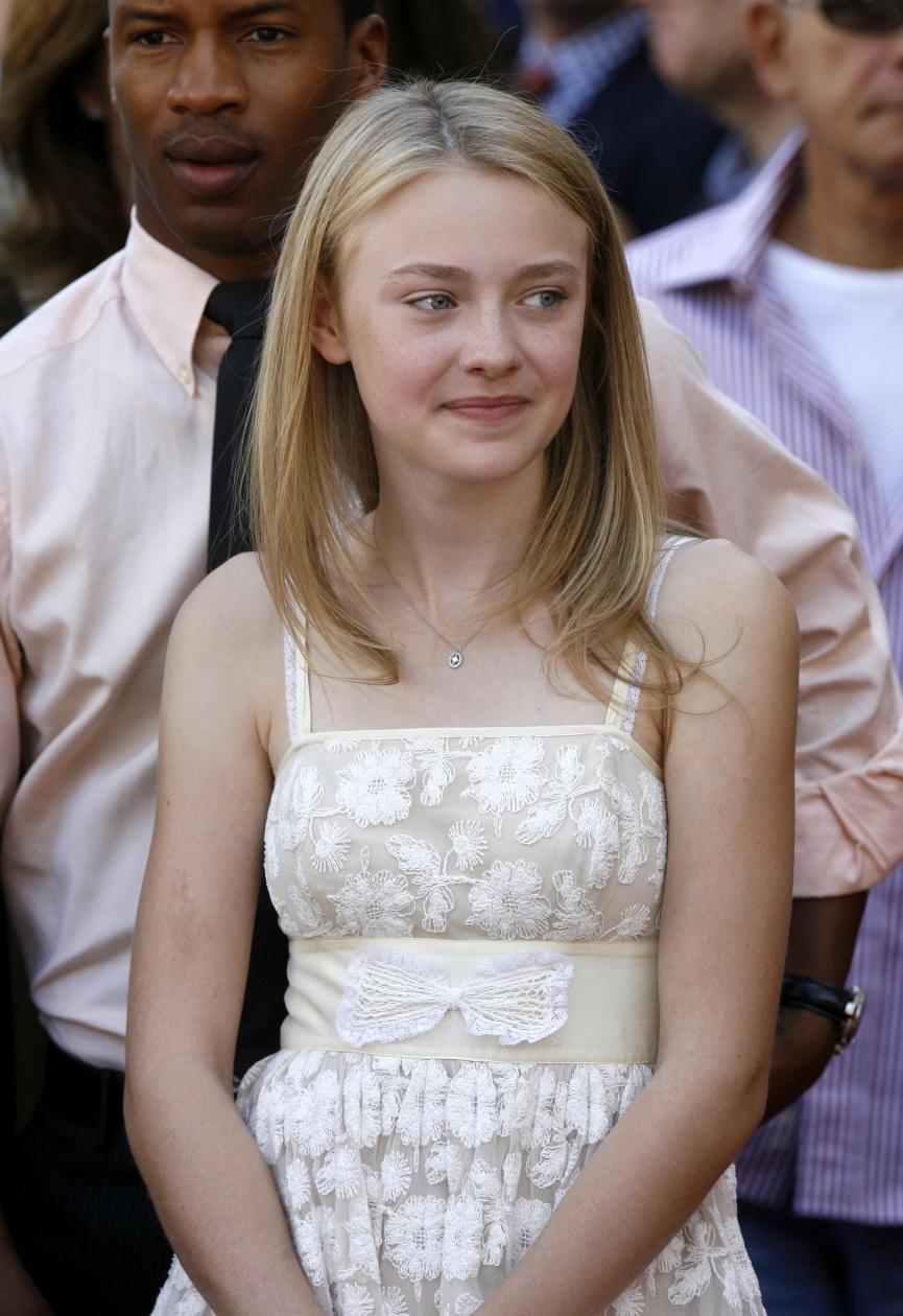 DakotaTheHollywoodWalkOfFame2008048.jpg