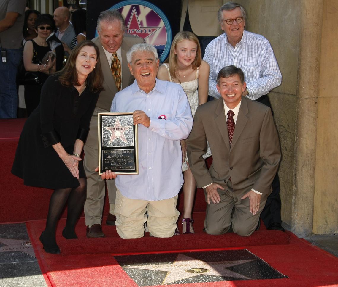 DakotaTheHollywoodWalkOfFame2008049.jpg