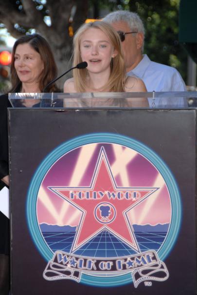 DakotaTheHollywoodWalkOfFame2008073.jpg
