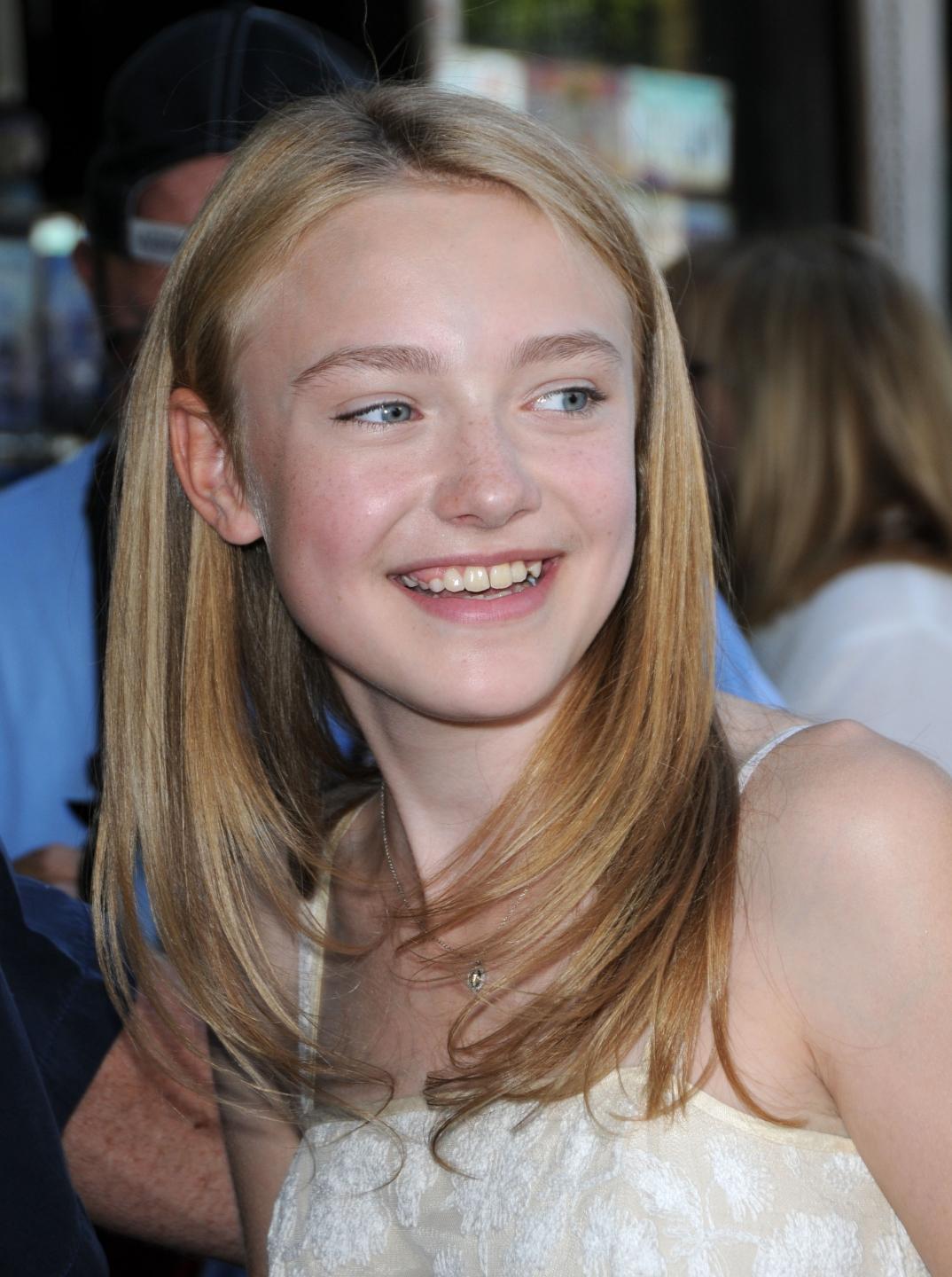 DakotaTheHollywoodWalkOfFame2008110.jpg