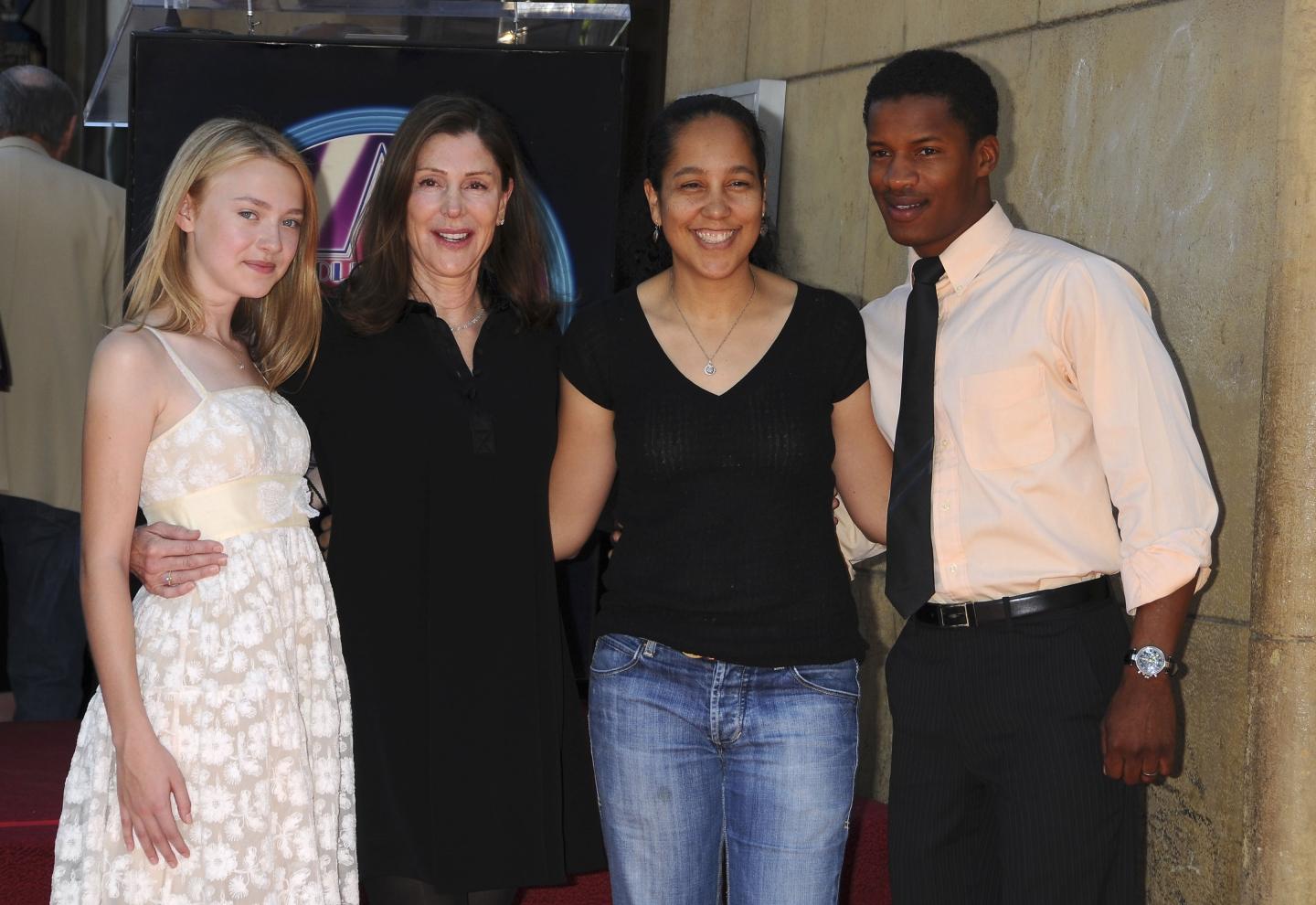 DakotaTheHollywoodWalkOfFame2008114.jpg