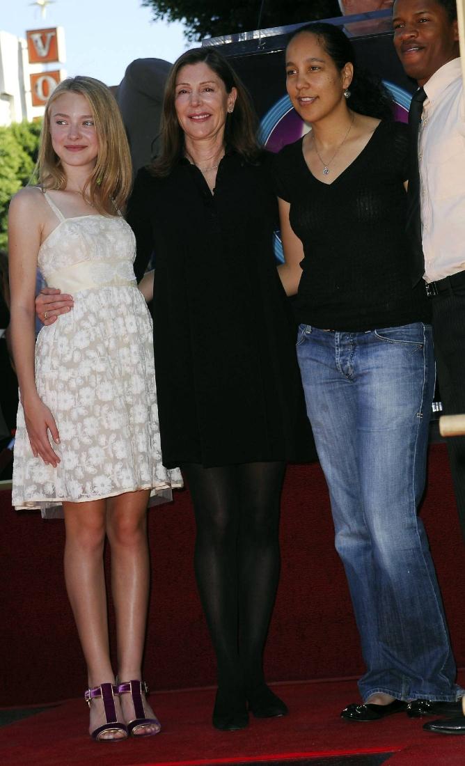 DakotaTheHollywoodWalkOfFame2008153.jpg