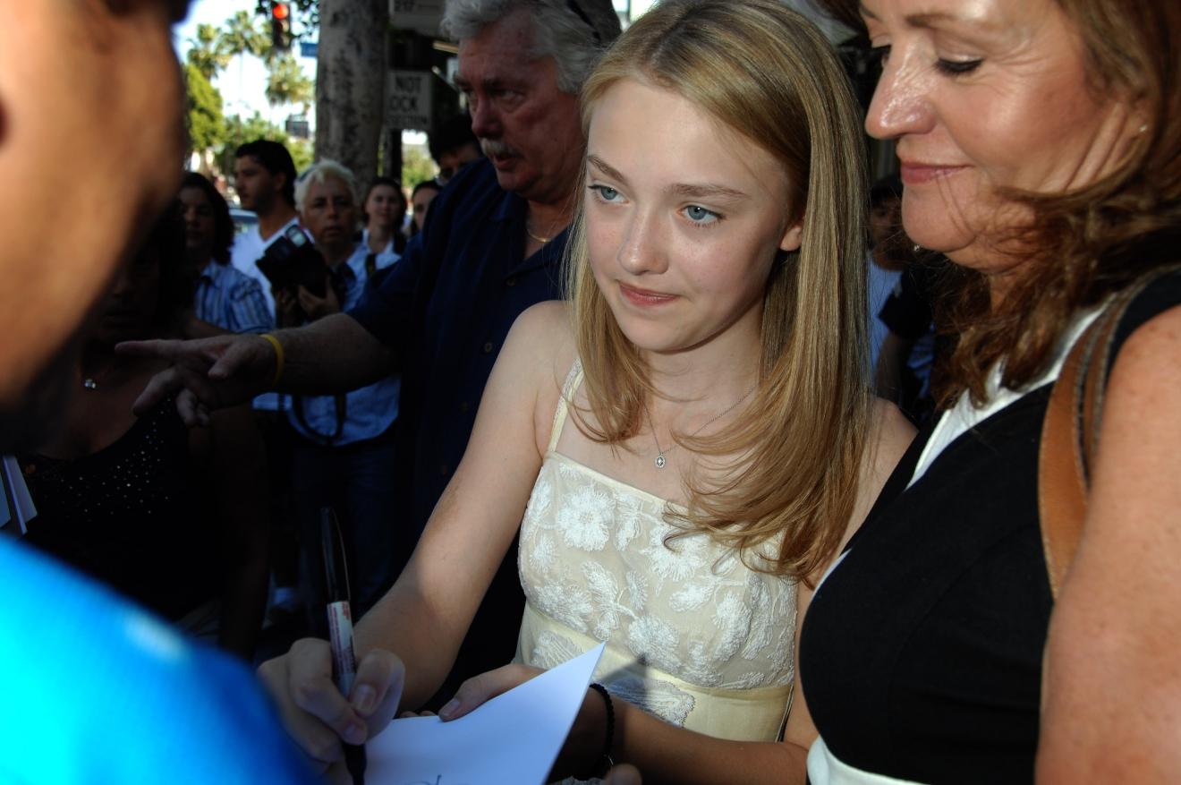 DakotaTheHollywoodWalkOfFame2008156.JPG