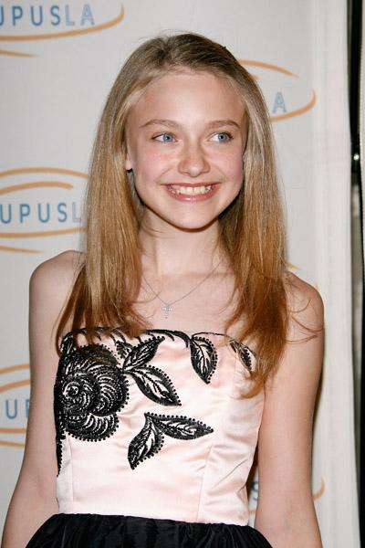 dakotalupusla014.jpg