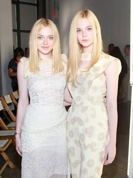 DakotaRodarteSpringFashionShowSeptember132011020.jpg