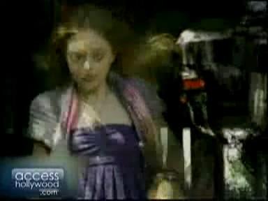 lovely-dakota-interview-access-hollywood-2007-14.jpg