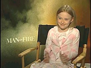 lovely-dakota-interview-aol-2004-36.jpg