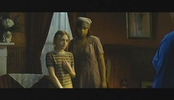 lovely-dakota-hbo-secret-life-bees-2008-032.jpg