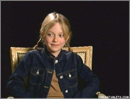 lovely-dakota-interview-mtv-making-movie-2003-24.jpg