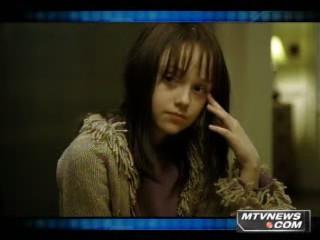 lovely-dakota-mtv-news-2008-03-24-051.jpg