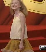 lovely-dakota-mtv-news-2008-03-24-039.jpg