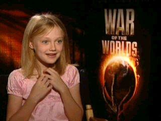 lovely-dakota-interview-tribute-2005-15.jpg