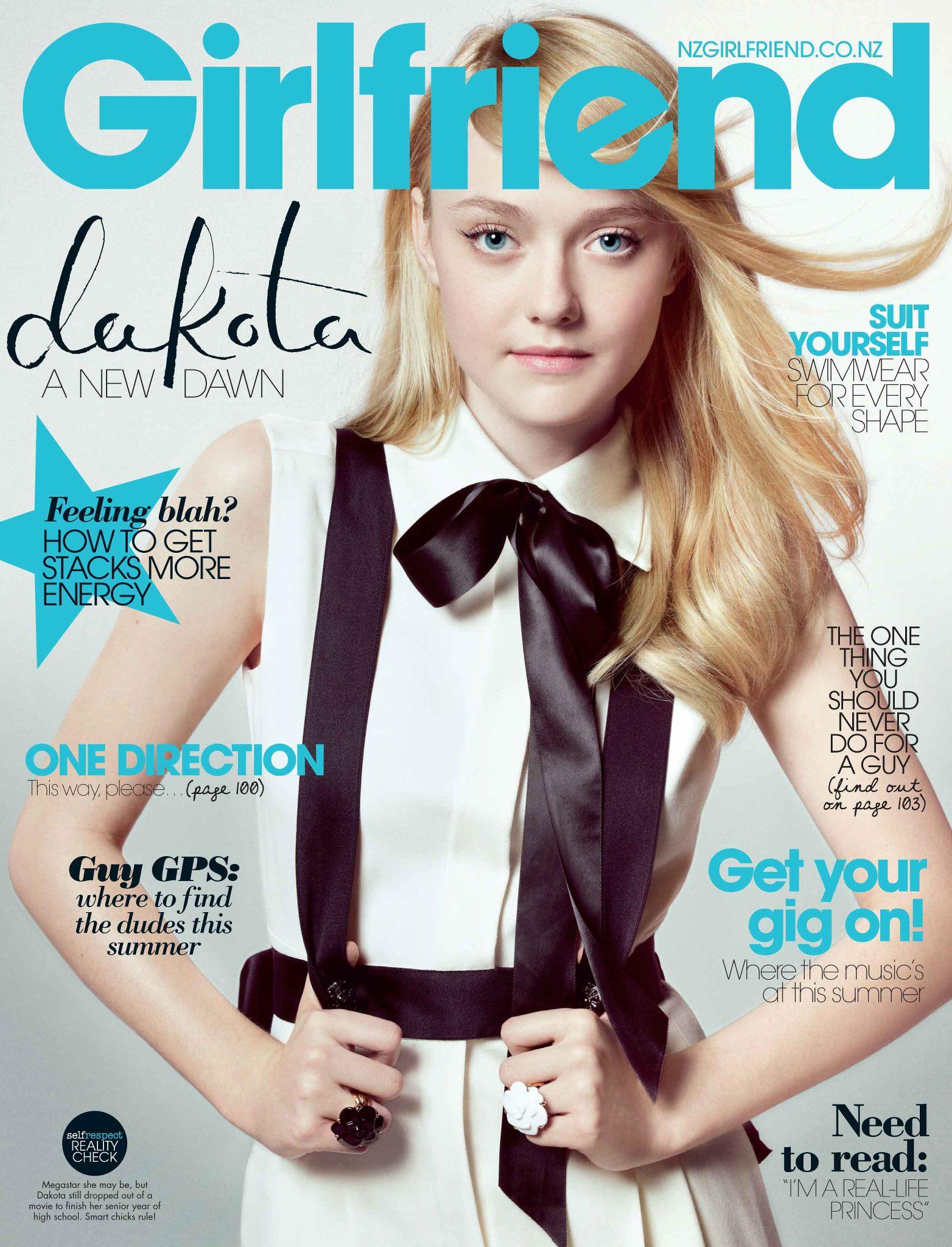 lovely-dakota-2011-12-girlfriend-new-zealand-01.jpg
