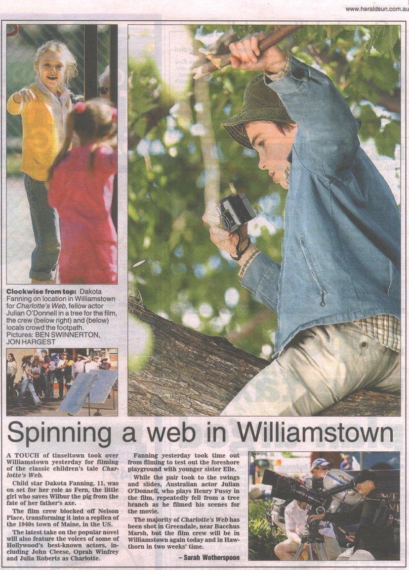lovely-dakota-2005-04-07-herald-sun-01.jpg