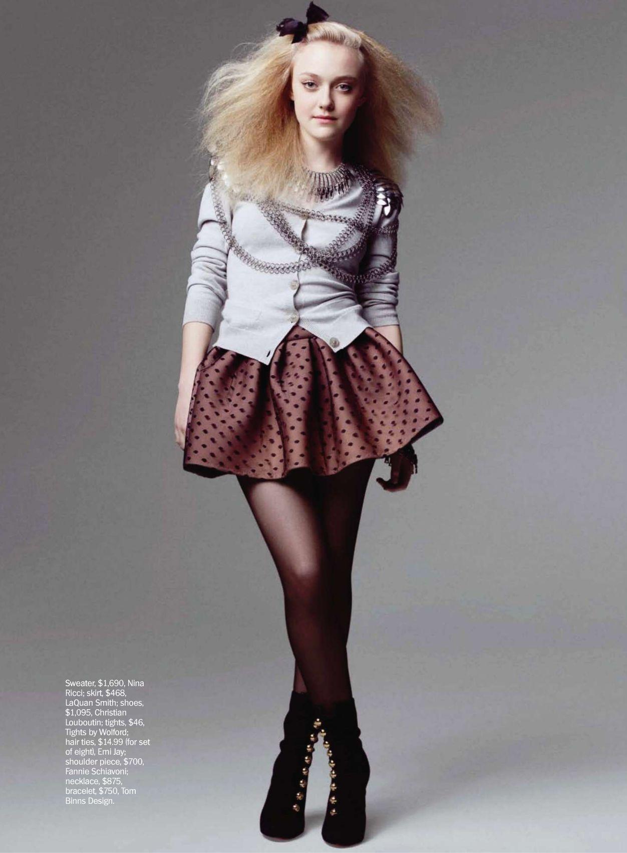 lovely-dakota-2010-08-marie-claire-14.jpg
