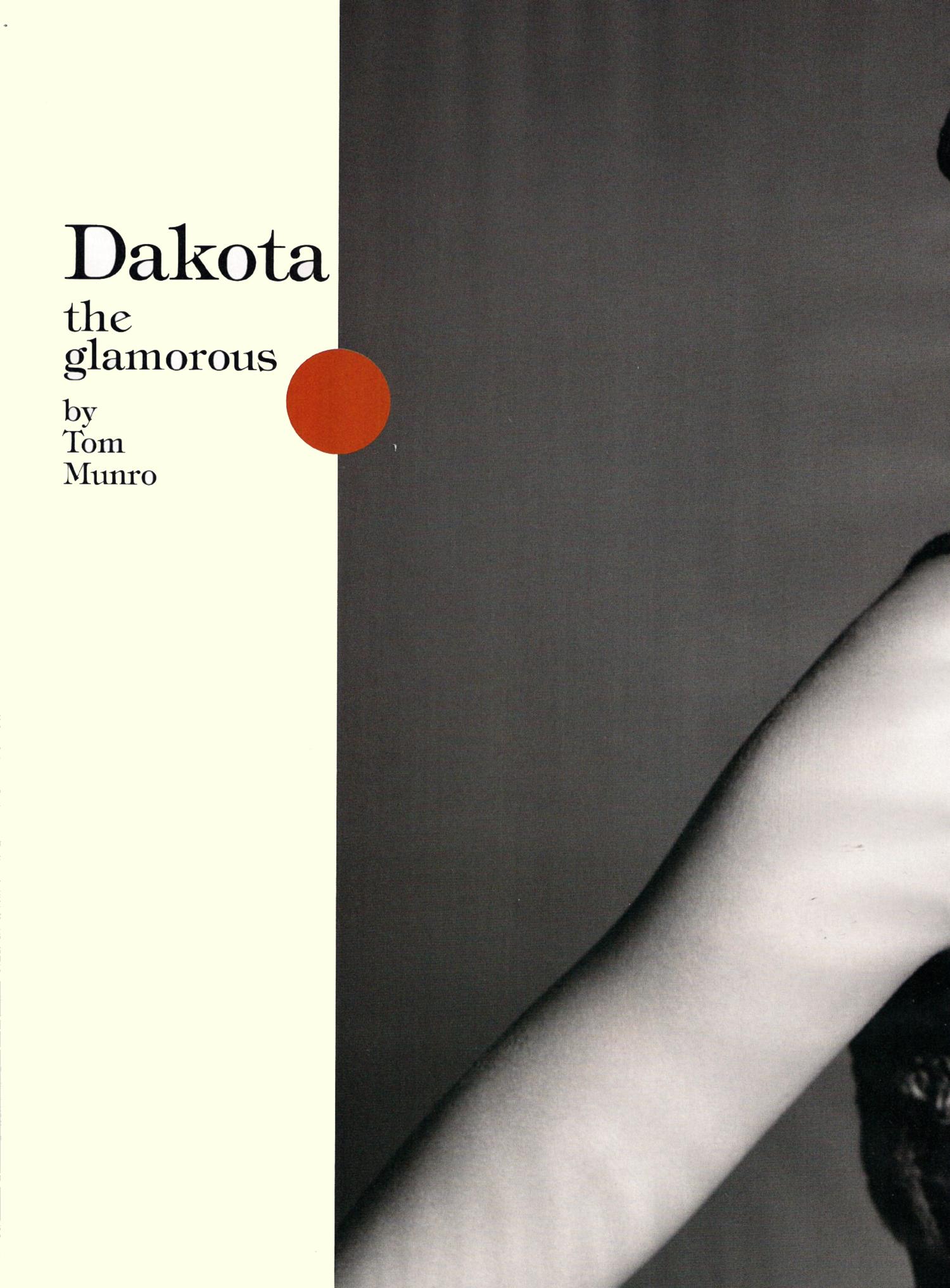 lovely-dakota-2010-02-vogue-italy-01.jpg