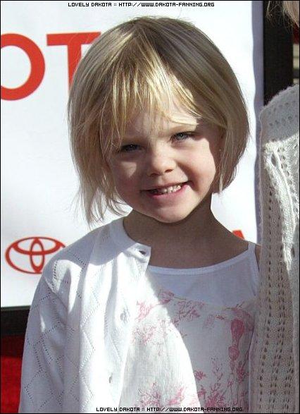 ElleFanning001.jpg
