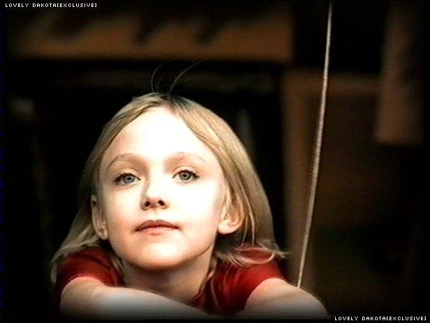 lovely-dakota-music-video-across-universe-22.jpg