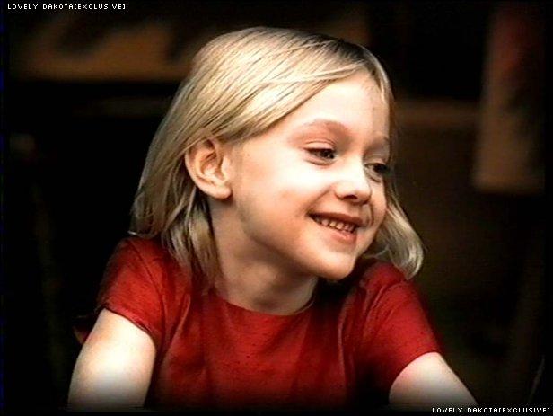 lovely-dakota-music-video-across-universe-25.jpg