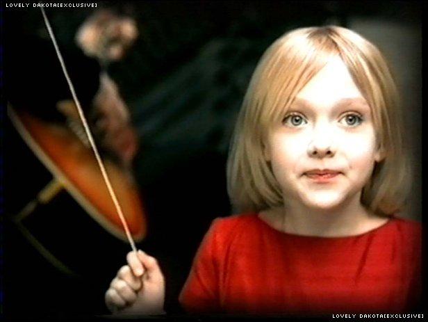 lovely-dakota-music-video-across-universe-40.jpg
