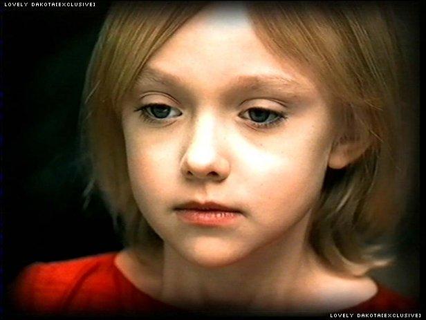 lovely-dakota-music-video-across-universe-48.jpg