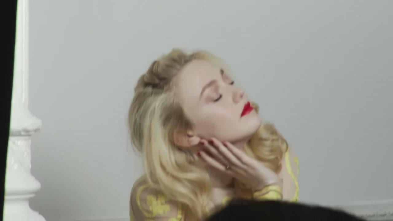 lovely-dakota-david-slijper-bts-043.jpg