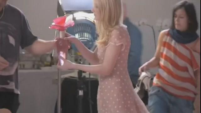 lovely-dakota-juergen-teller-bts-2011-033.jpg