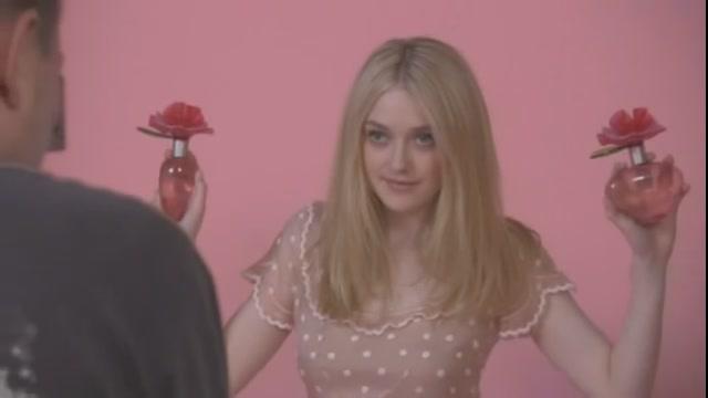 lovely-dakota-juergen-teller-bts-2011-089.jpg