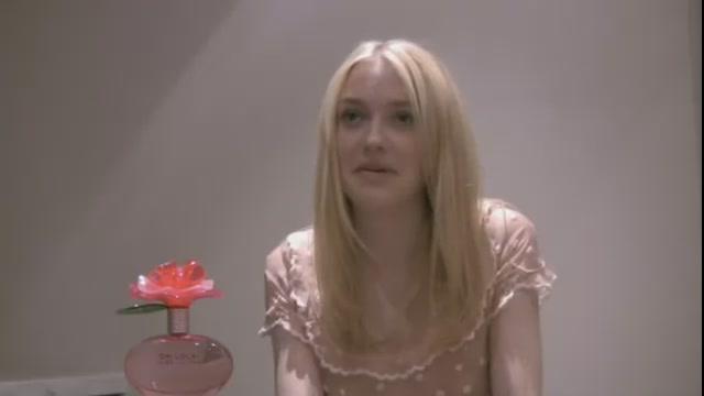lovely-dakota-juergen-teller-bts-2011-127.jpg