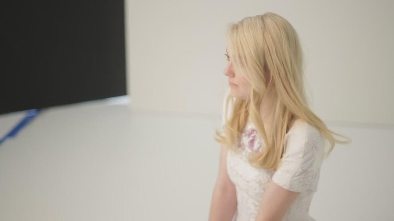 lovely-dakota-karen-collins-bts-22.jpg