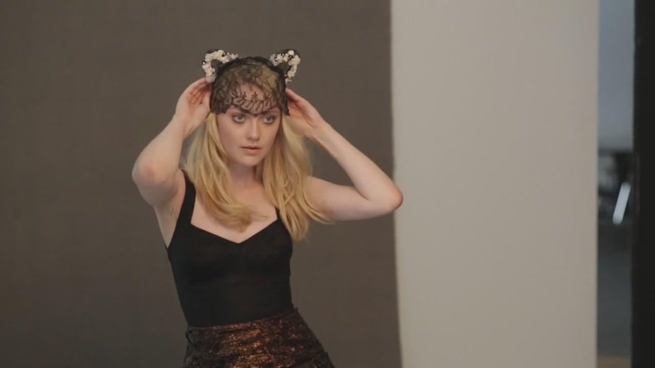 lovely-dakota-karen-collins-bts-70.jpg