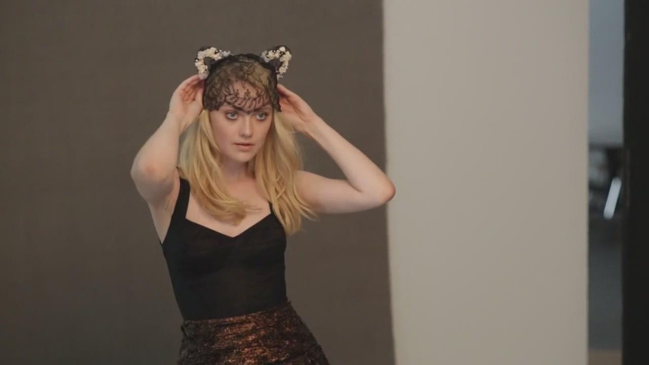 lovely-dakota-karen-collins-bts-71.jpg
