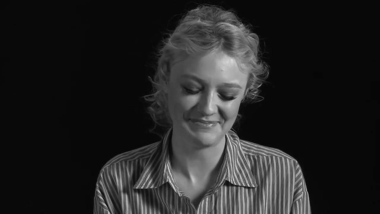 lovely-dakota-lynn-hirschberg-screen-test-2011-02-37.jpg