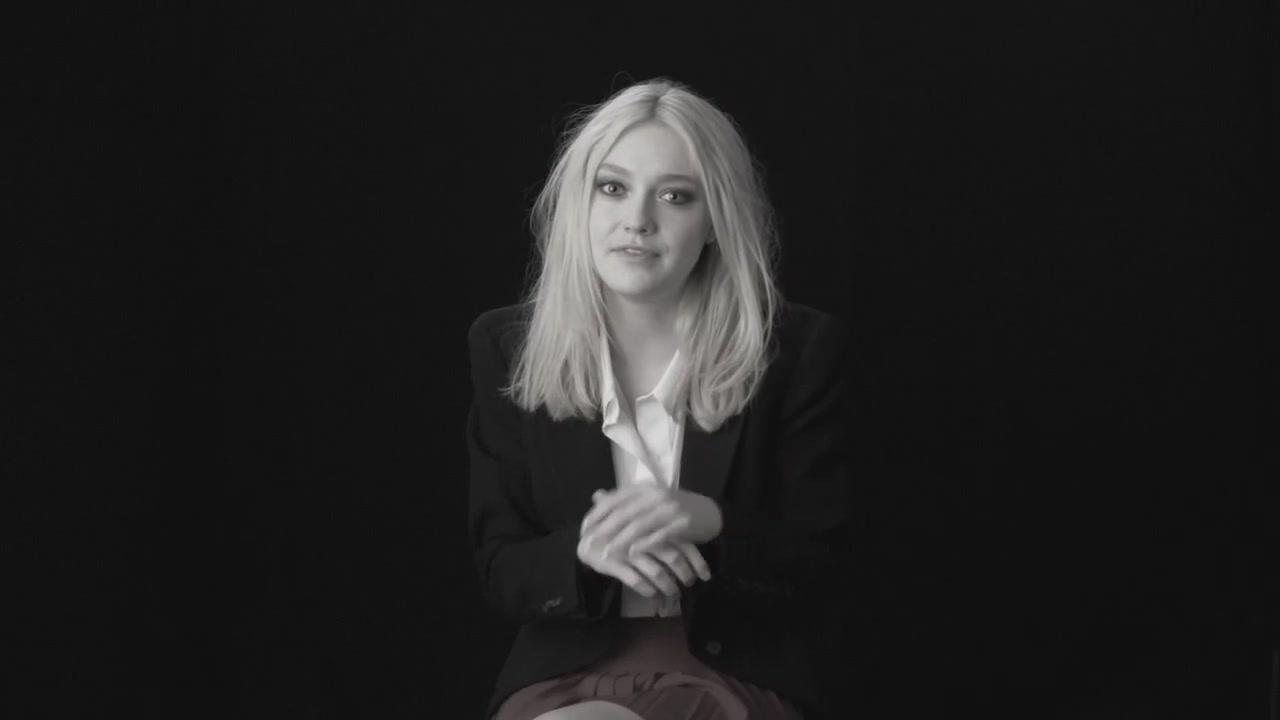 lovely-dakota-lynn-hirschberg-screen-test-2011-11-034.jpg