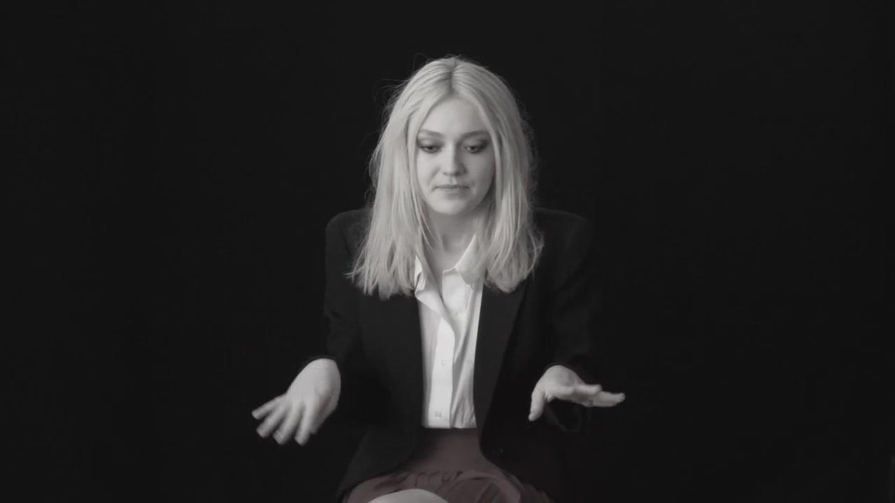 lovely-dakota-lynn-hirschberg-screen-test-2011-11-041.jpg