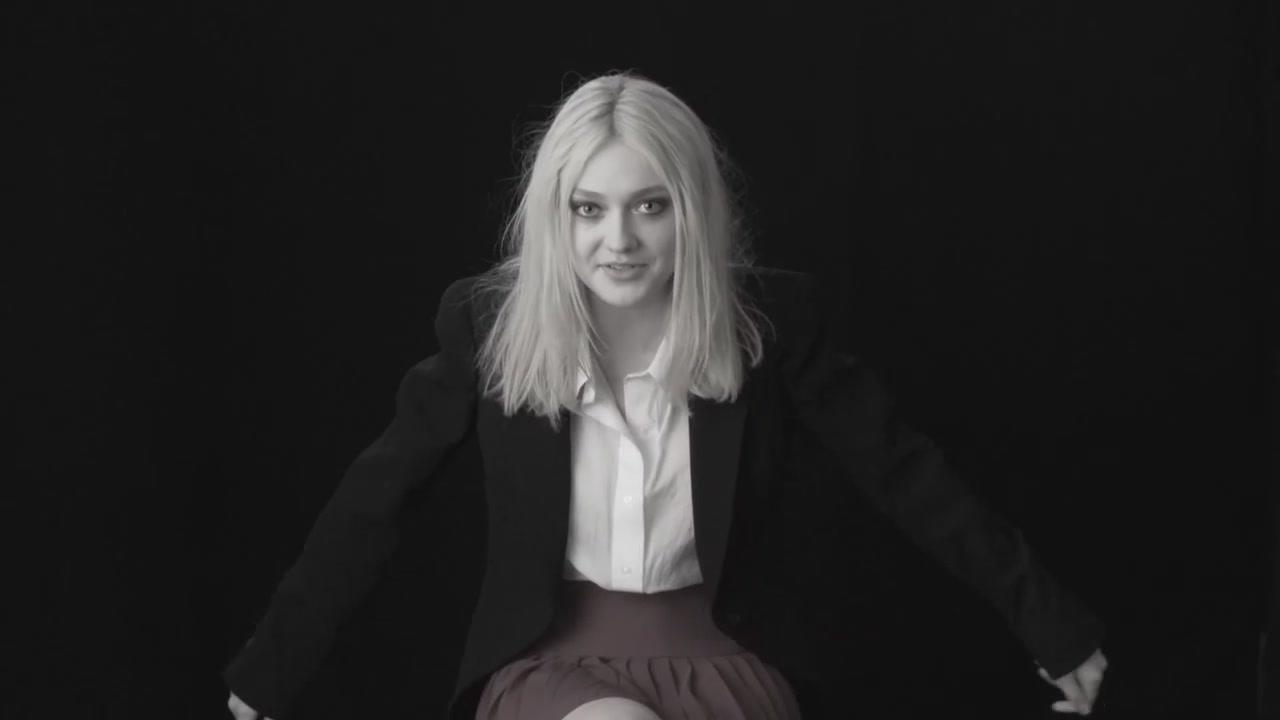 lovely-dakota-lynn-hirschberg-screen-test-2011-11-142.jpg