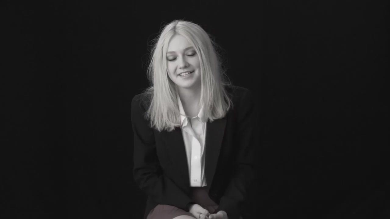 lovely-dakota-lynn-hirschberg-screen-test-2011-11-155.jpg