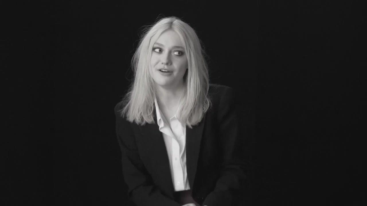 lovely-dakota-lynn-hirschberg-screen-test-2011-11-187.jpg