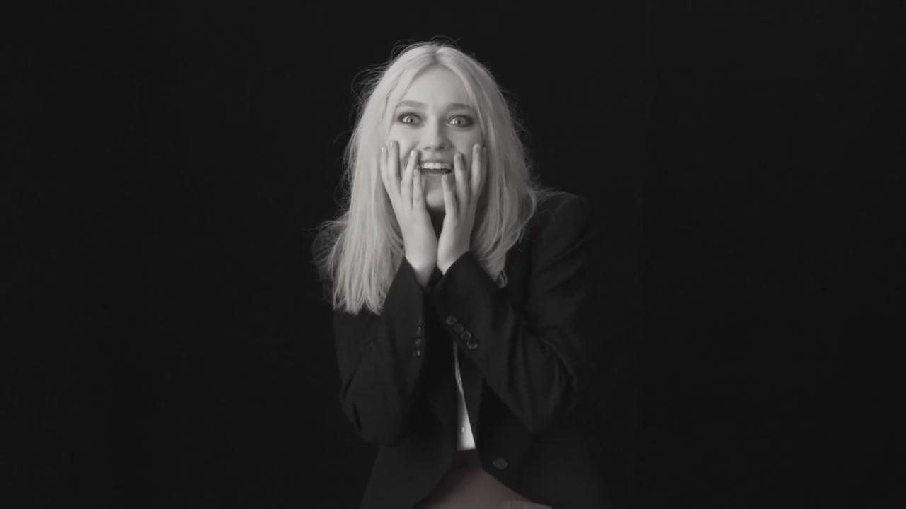 lovely-dakota-lynn-hirschberg-screen-test-2011-11-201.jpg